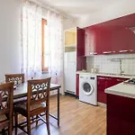 For 6 People In A Natural Area - Residential Hillside Neighborhood In - 15 Minutes From The Train Station - Val Di Vara And Cinque Terre Hiking Trails 아파트 *