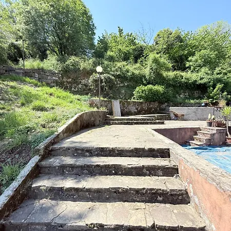 Per 6 Persone Nella Natura - Zona Collinare Residenziale - 15 Minuti Dalla Stazione - Val Di Vara Trekking 5 Terre