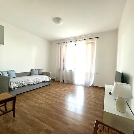 For 6 People In A Natural Area - Residential Hillside Neighborhood In - 15 Minutes From The Train Station - Val Di Vara And Cinque Terre Hiking Trails * 라스페치아
