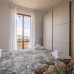 For 6 People In A Natural Area - Residential Hillside Neighborhood In - 15 Minutes From The Train Station - Val Di Vara And Cinque Terre Hiking Trails Appartamento La Spezia
