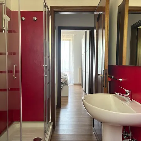 Apartment Per 6 Persone Nella Natura - Zona Collinare Residenziale - 15 Minuti Dalla Stazione - Val Di Vara Trekking 5 Terre La Spezia