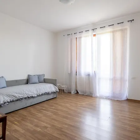 Per 6 Persone Nella Natura - Zona Collinare Residenziale - 15 Minuti Dalla Stazione - Val Di Vara Trekking 5 Terre * La Spezia