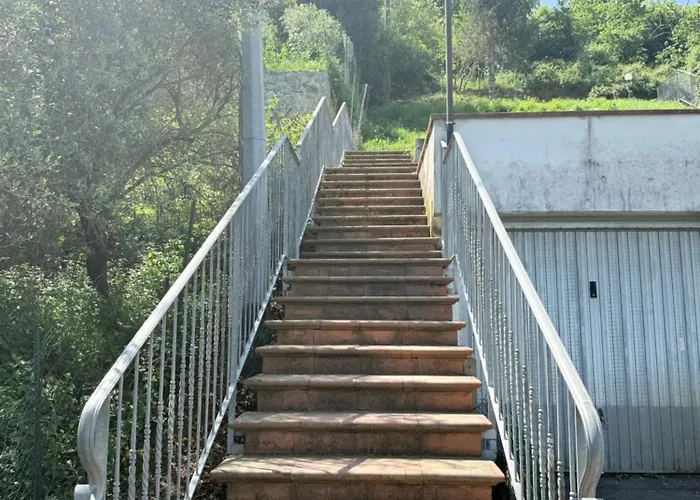 Per 6 Persone Nella Natura - Zona Collinare Residenziale - 15 Minuti Dalla Stazione - Val Di Vara Trekking 5 Terre