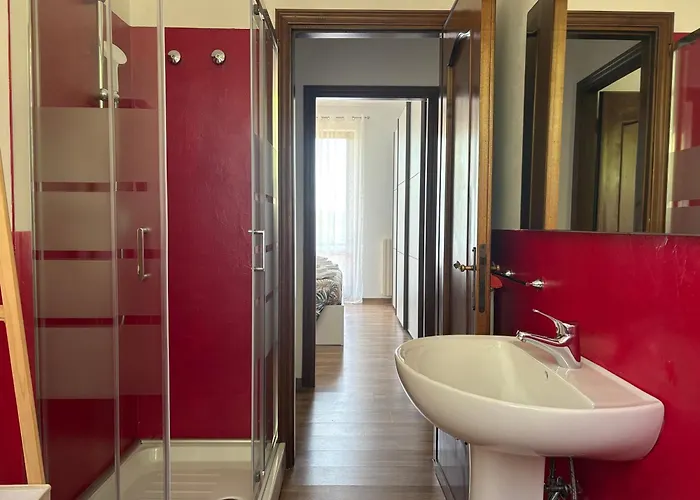 Apartment Per 6 Persone Nella Natura - Zona Collinare Residenziale - 15 Minuti Dalla Stazione - Val Di Vara Trekking 5 Terre La Spezia