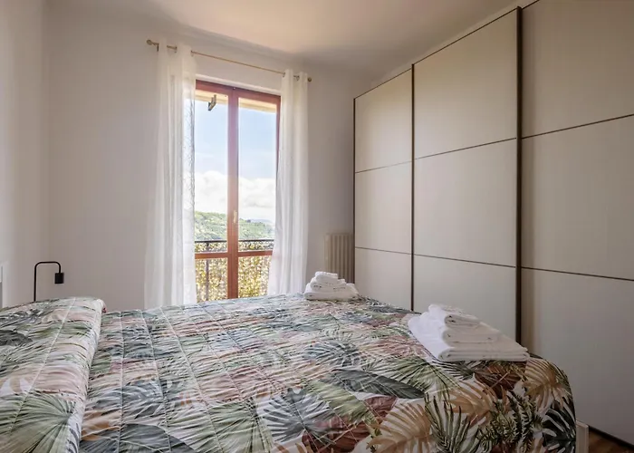 Per 6 Persone Nella Natura - Zona Collinare Residenziale - 15 Minuti Dalla Stazione - Val Di Vara Trekking 5 Terre Apartment La Spezia