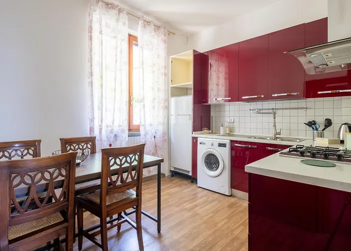 Per 6 Persone Nella Natura - Zona Collinare Residenziale - 15 Minuti Dalla Stazione - Val Di Vara Trekking 5 Terre Apartment *